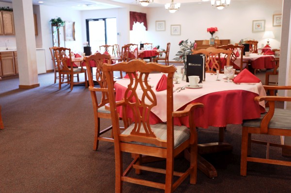 Maplewood of Mt. Pleasant: Dining