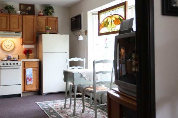 Maplewood of Mt. Pleasant: Private Guest Room